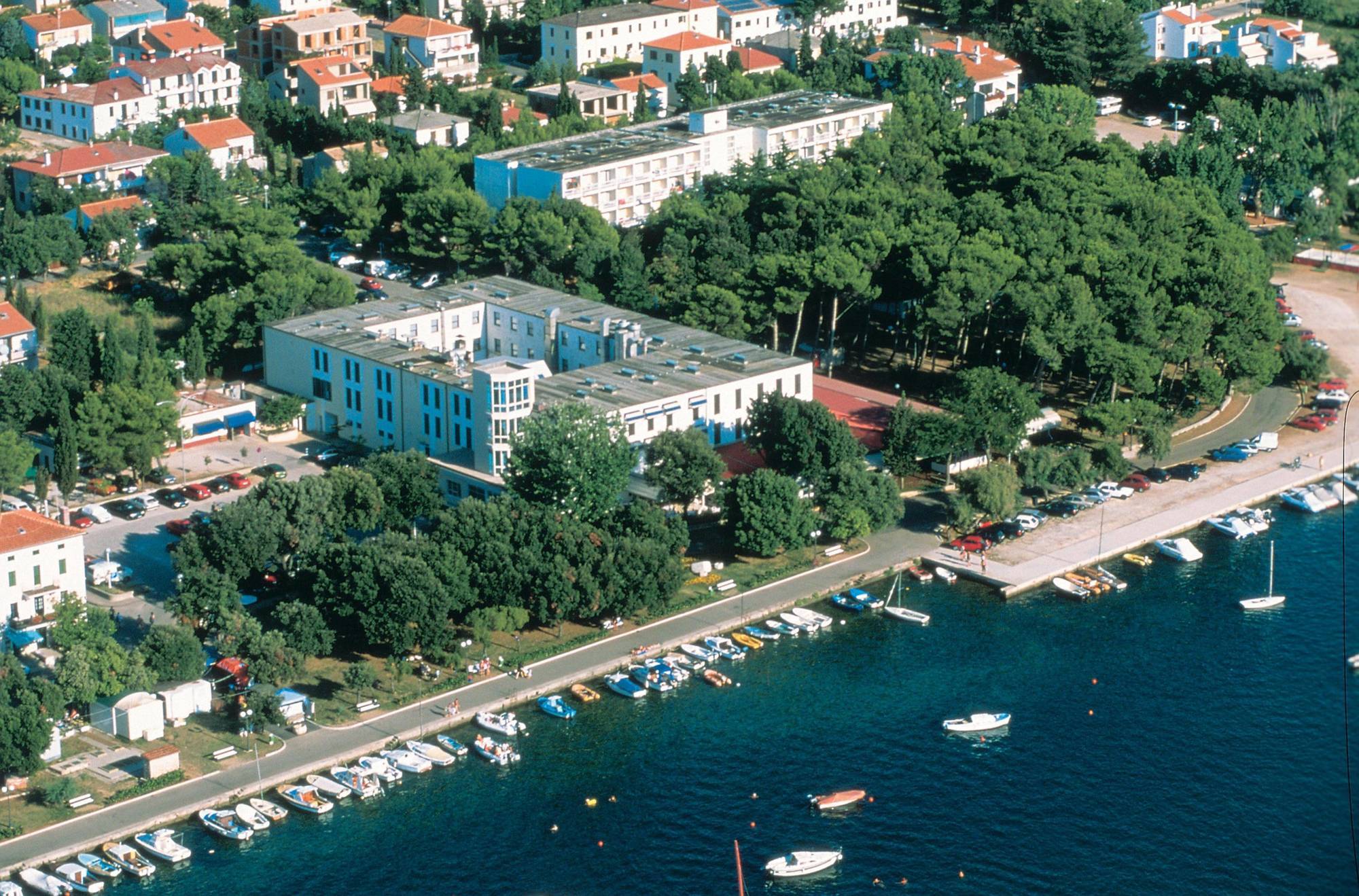 Falkensteiner Hotel Park Punat Exterior photo